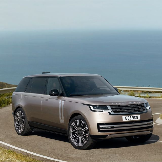 voiture avec grand écran tactile